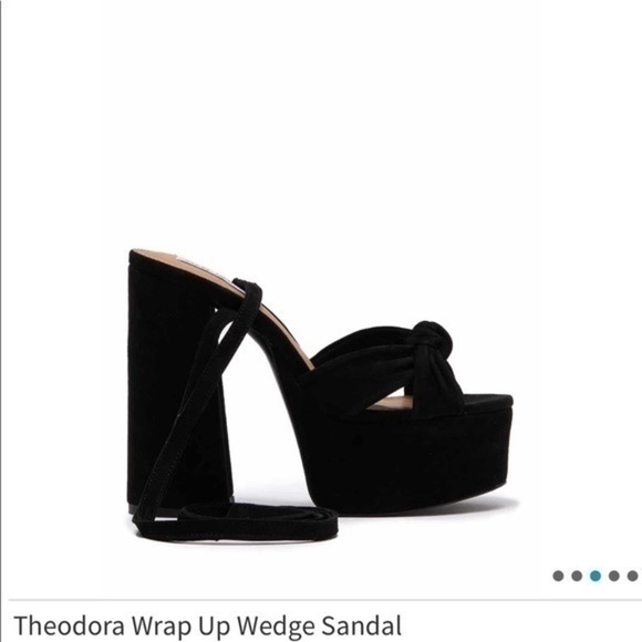 Black heels​ - Picture 6 of 8